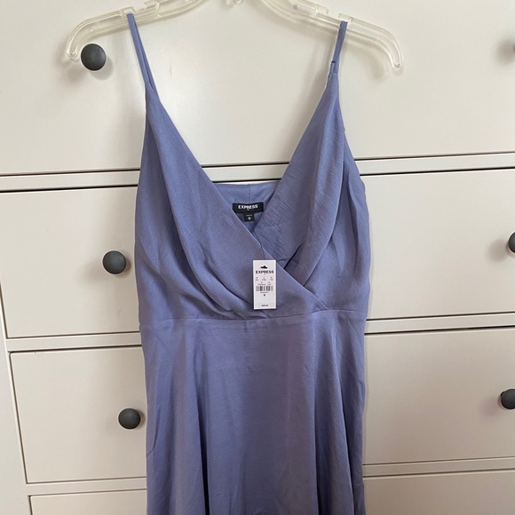 Express V Neck Mini Dress - Picture 6 of 7